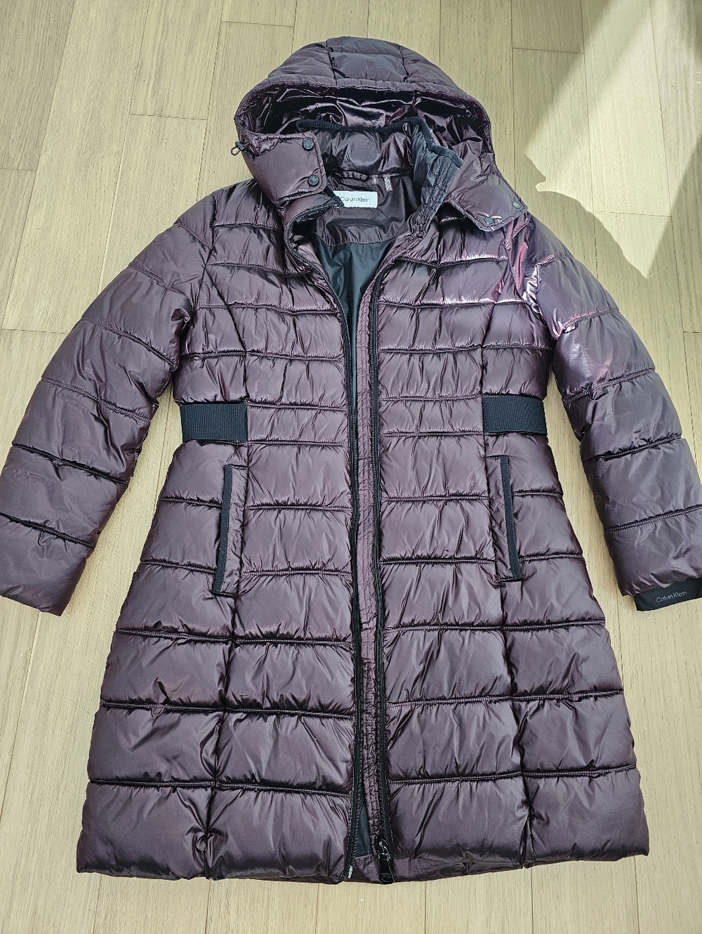 Elegant Burgundy Calvin Klein Coat – Size L (Fits M) | Timeless